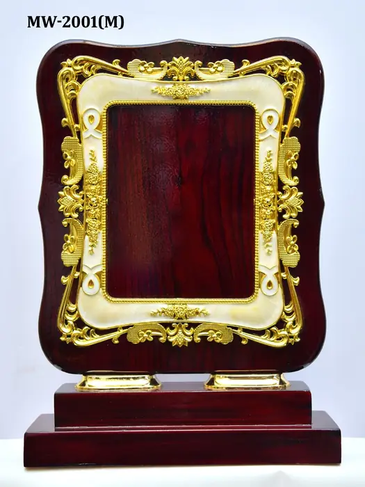 Premium decorative wooden award plaque